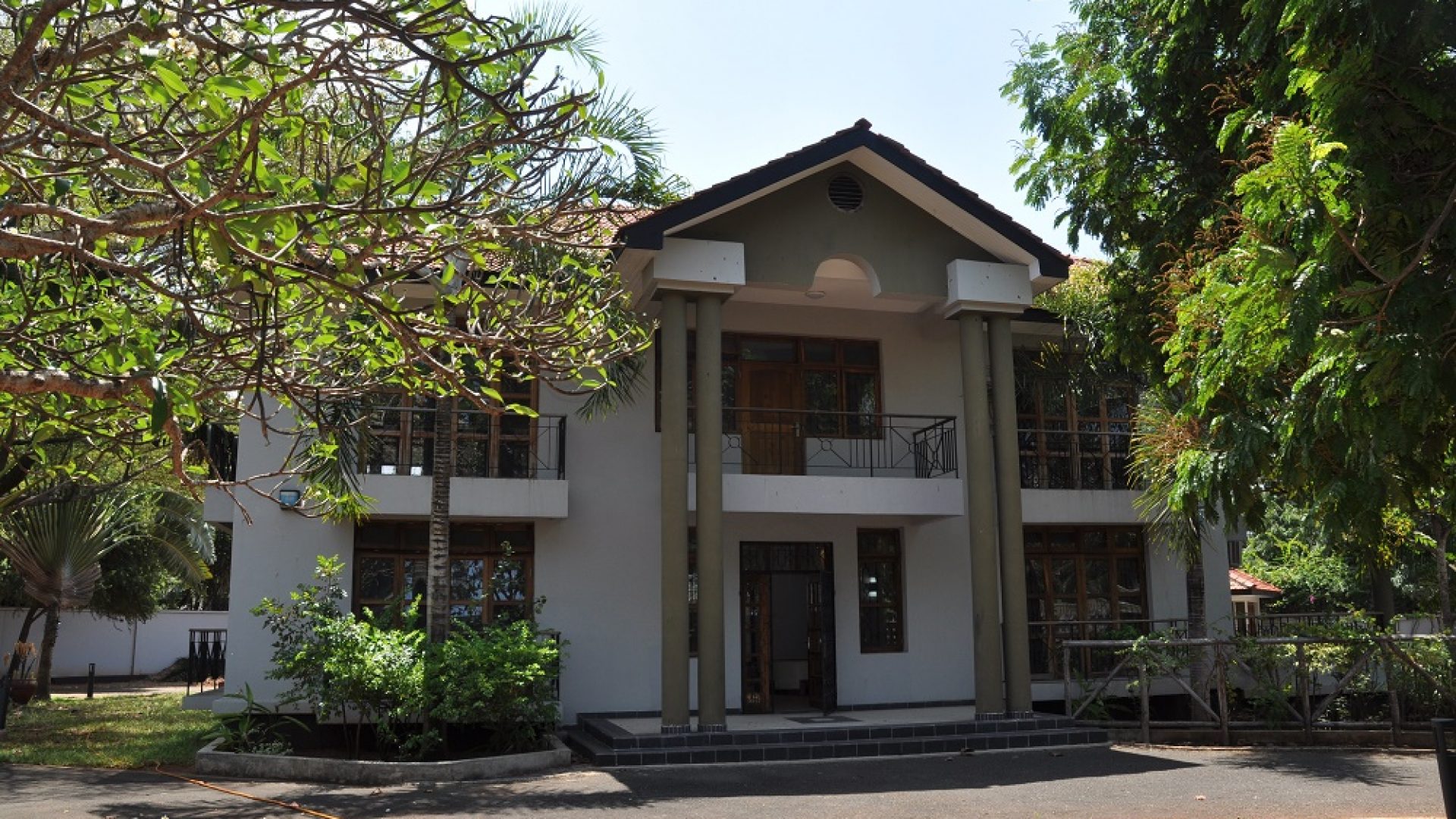 Standalone Home For Rent Oyster Bay