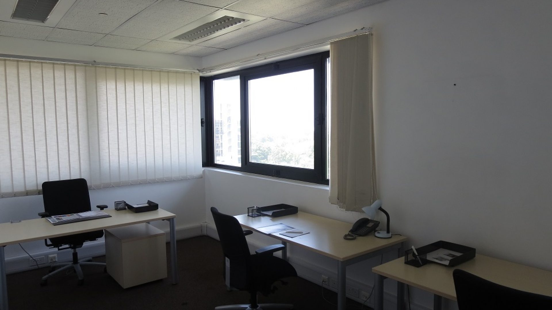 Workstation of the Fully Serviced Offices in Dar Es Salaam CBD by Tanganyika Estate Agents