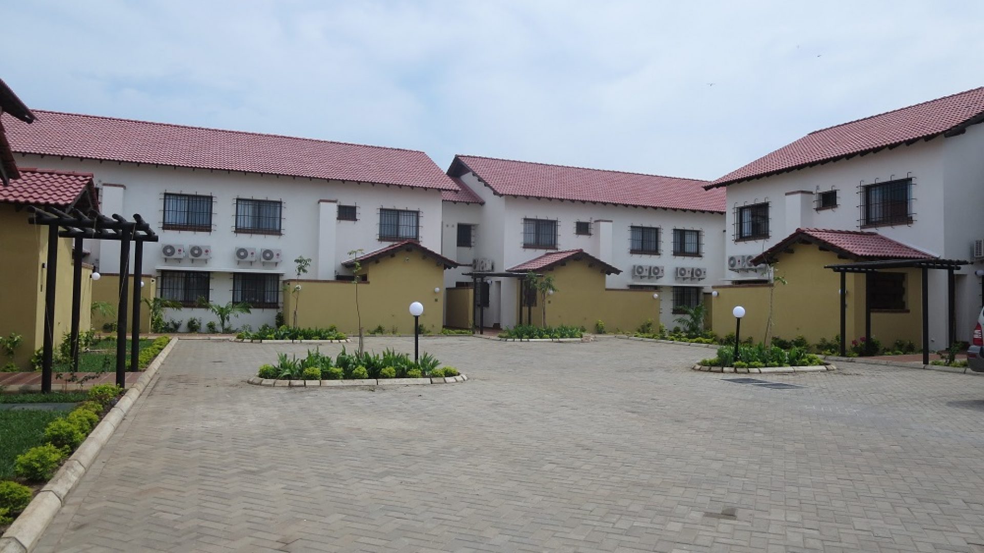 Four Bedroom Furnished House in Oyster Bay