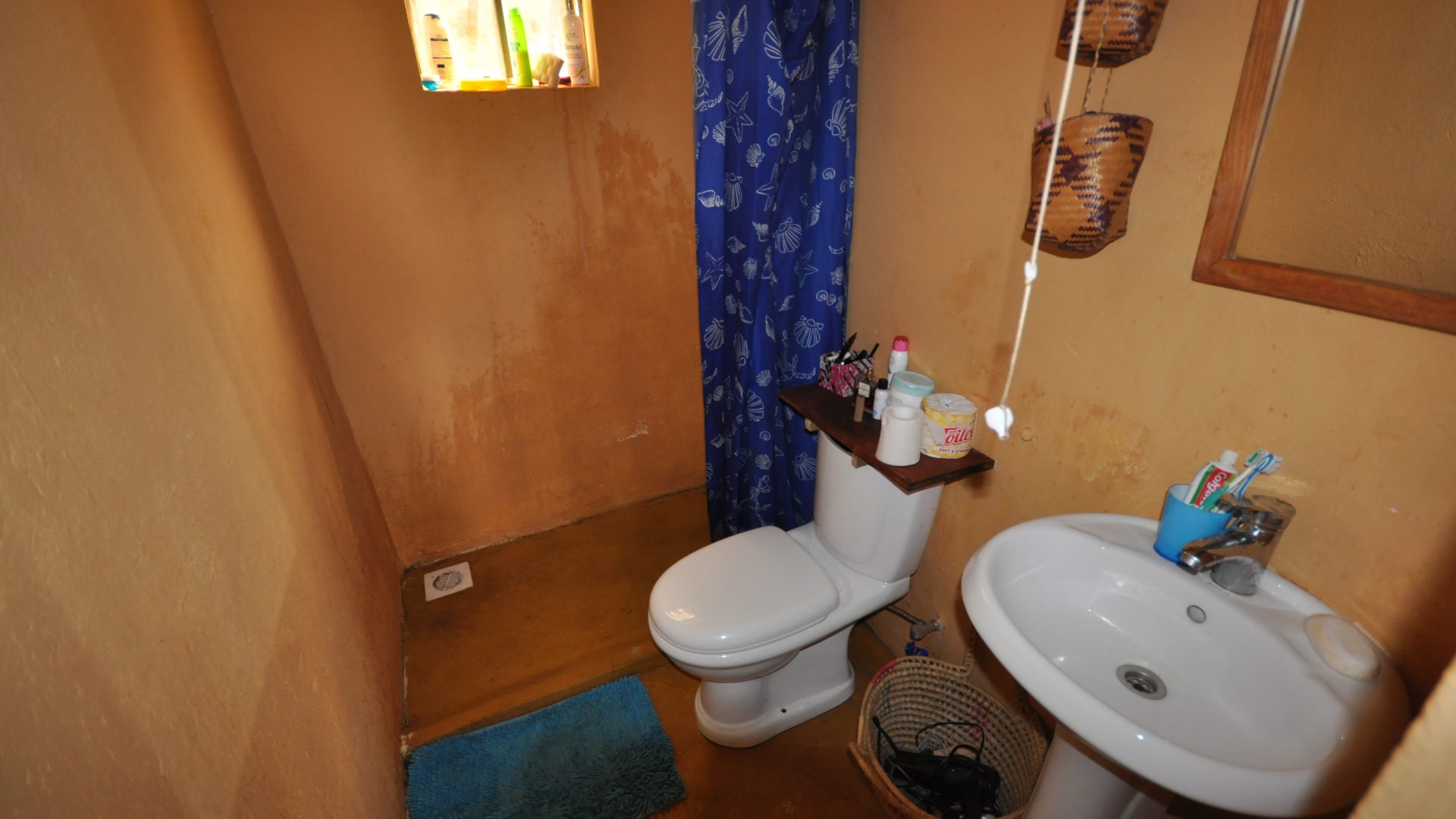 Bathroom of the 7 Bedroom Home for Sale in Mateves, Arusha by Tanganyika Estate Agents