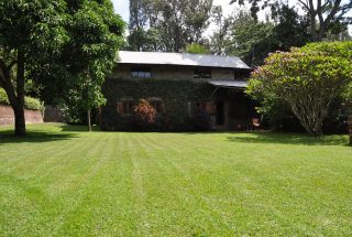 The Lawn of the 7 Bedroom Furnished House in Ilboru, Arusha by Tanganyika Estate Agents