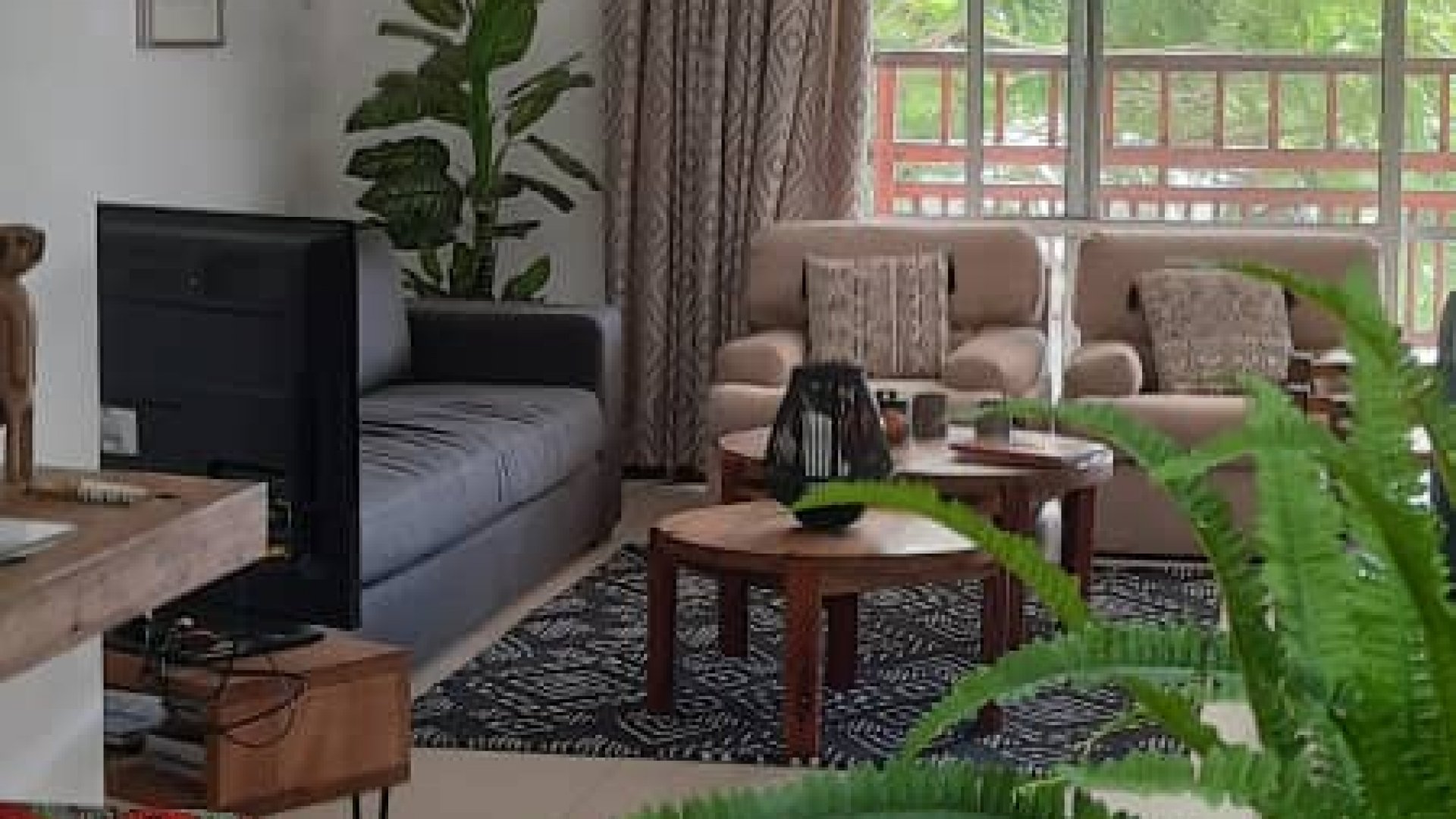 Living Room of the Four Bedroom Furnished Ensuite Apartment in Dar