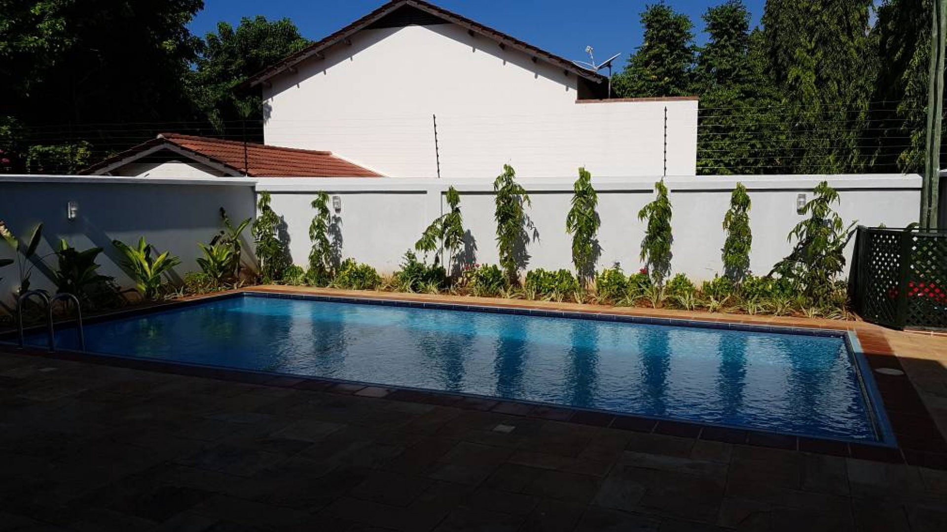 Four Bedroom Apartments in Oyster Bay