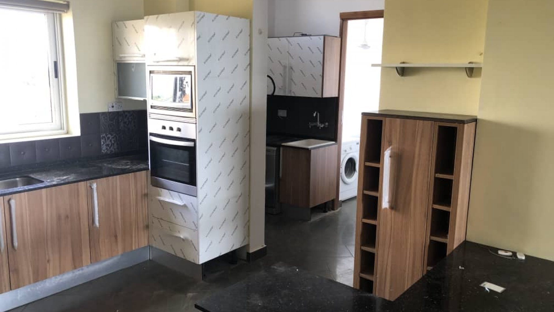 Three Bedroom Furnished Apartment in Oyster Bay