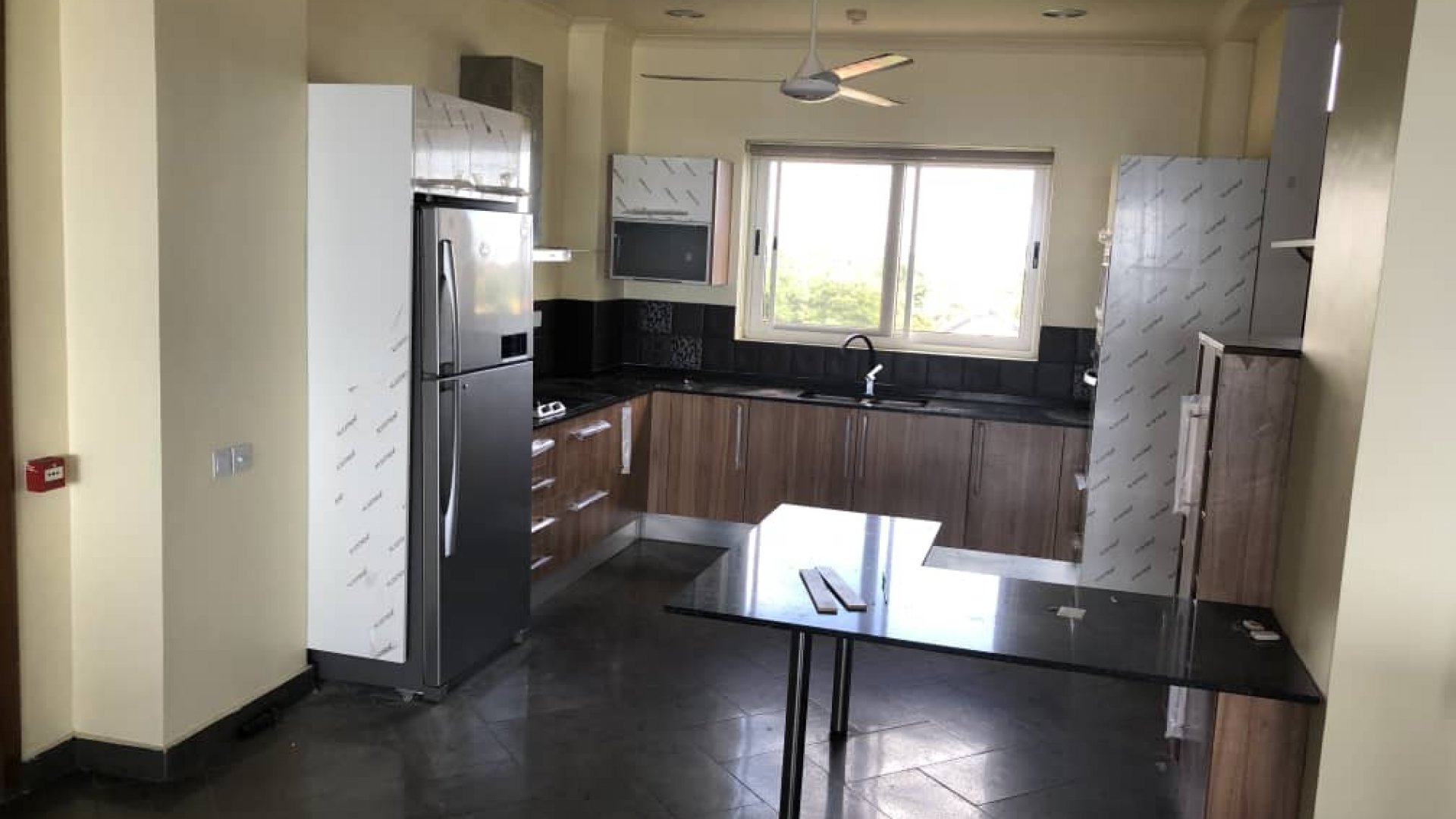 Three Bedroom Furnished Apartment in Oyster Bay