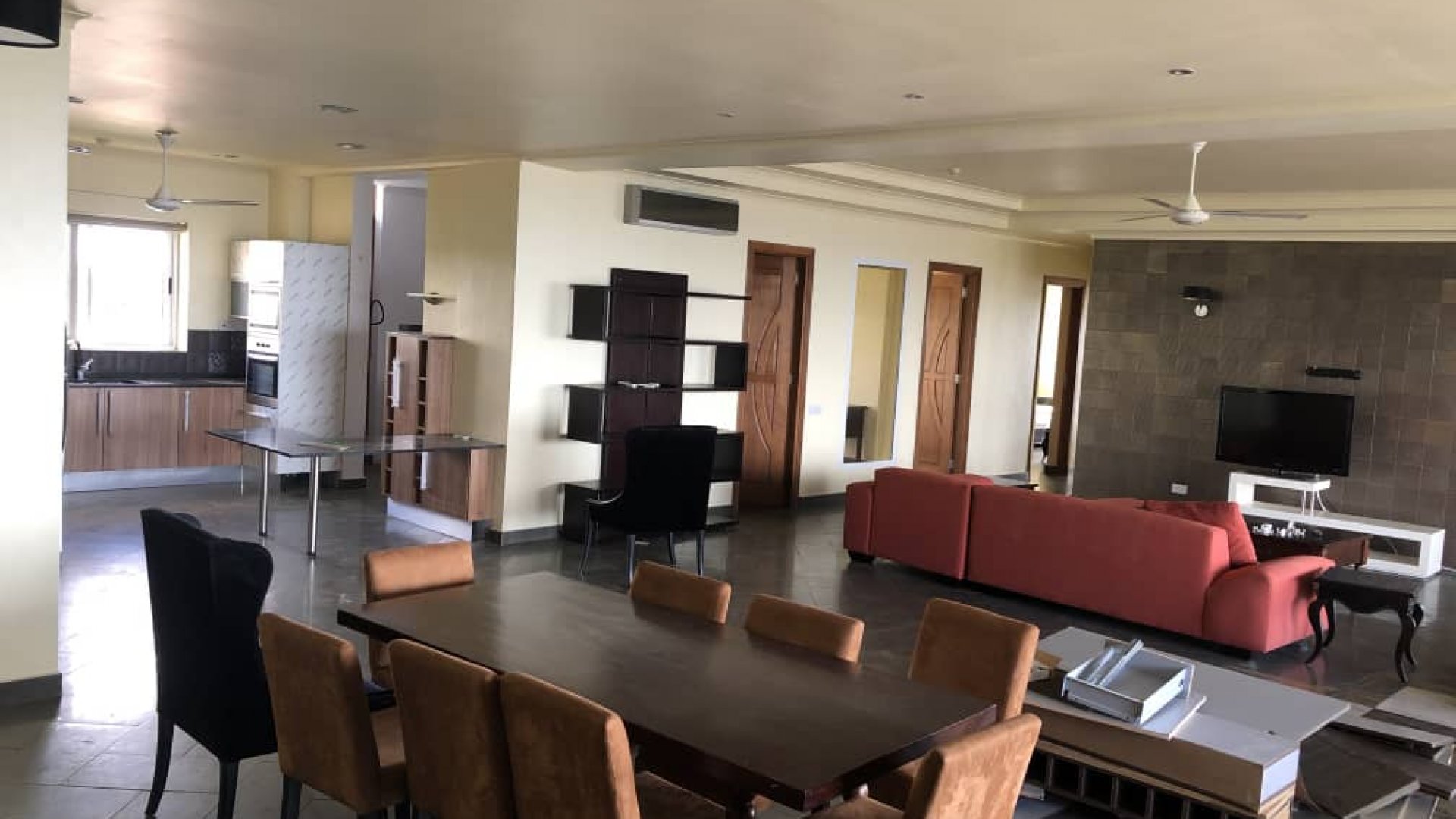 Three Bedroom Furnished Apartment in Oyster Bay