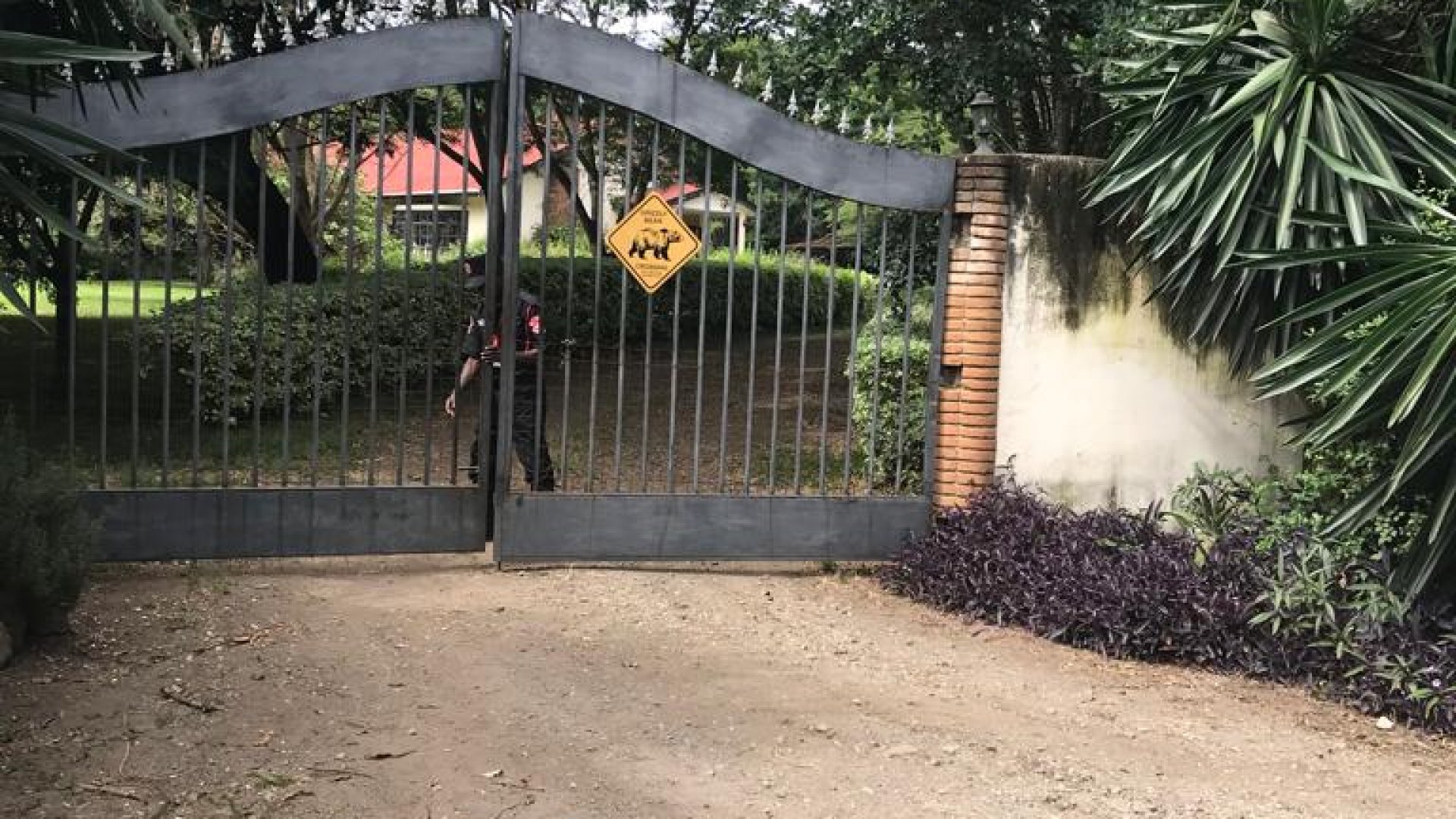 Five Bedroom Furnished House in Dolly Estate
