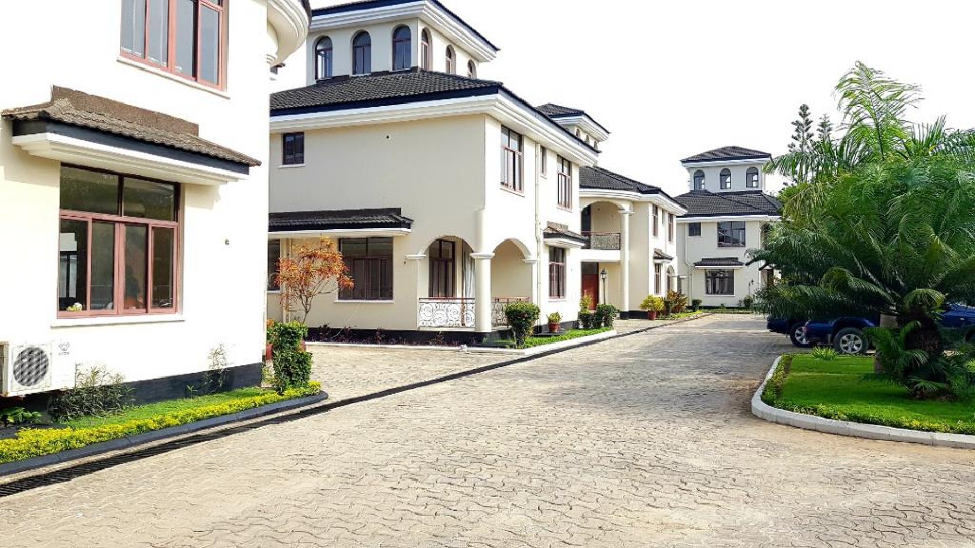 Four Bedroom Furnished Villas for Rent in Dar es Salaam