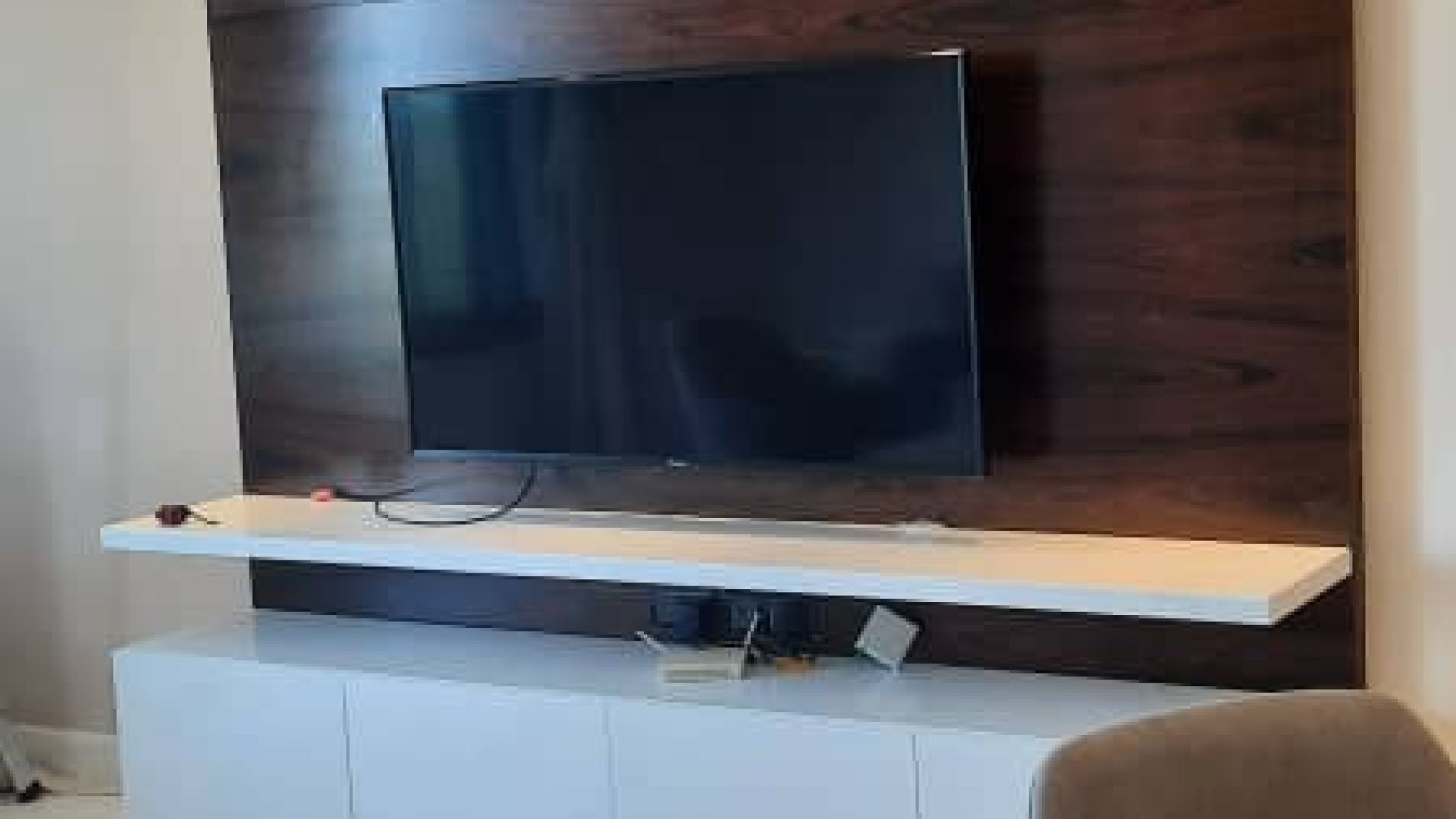 Two Bedroom Furnished Apartment for Rent in Oyster Bay