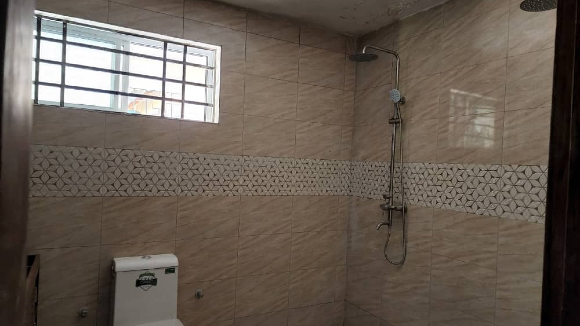 Two Bedroom Furnished Town House in Oyster Bay