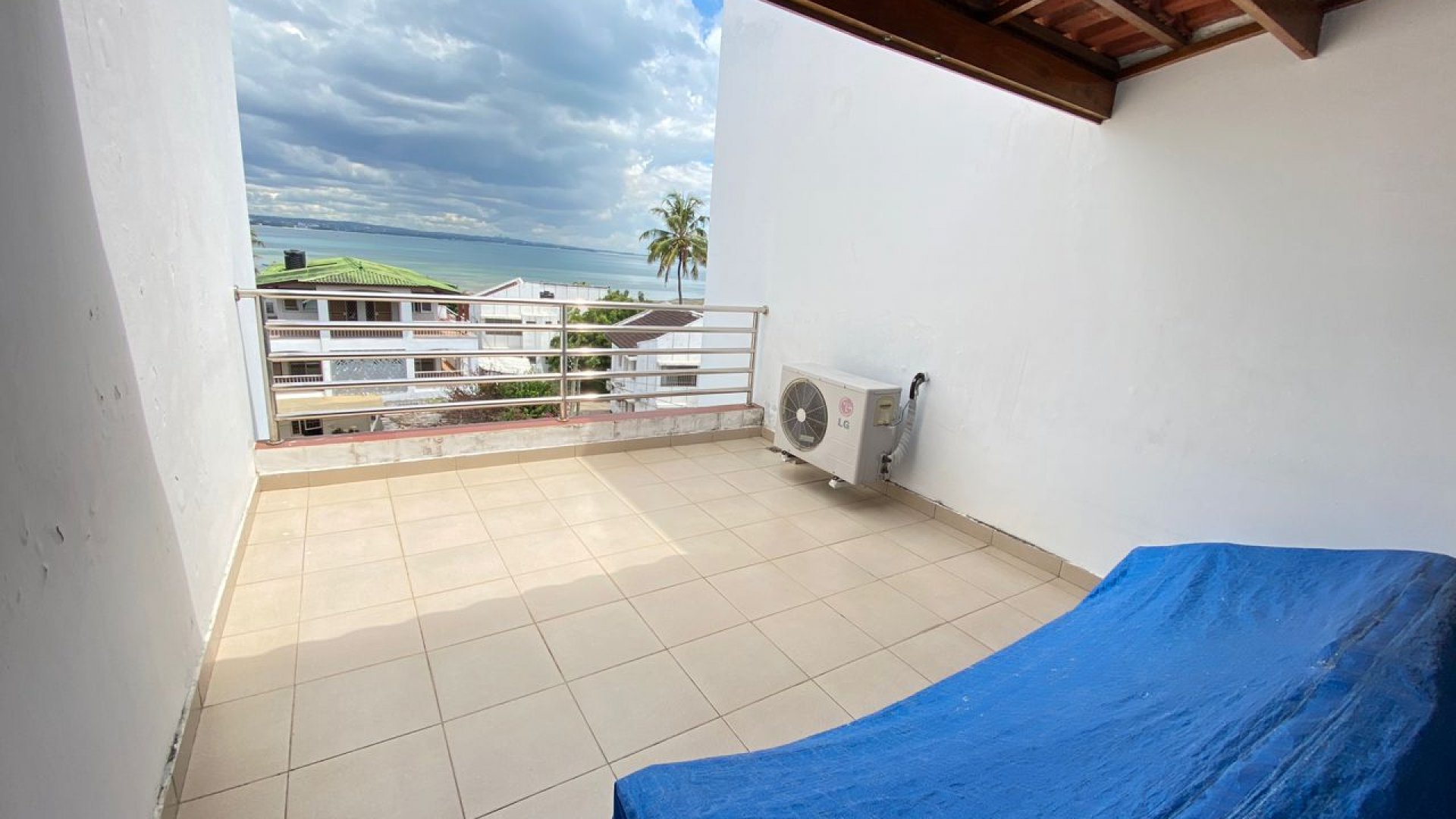 Three Bedroom Ocean Facing Villa in Dar es Salaam