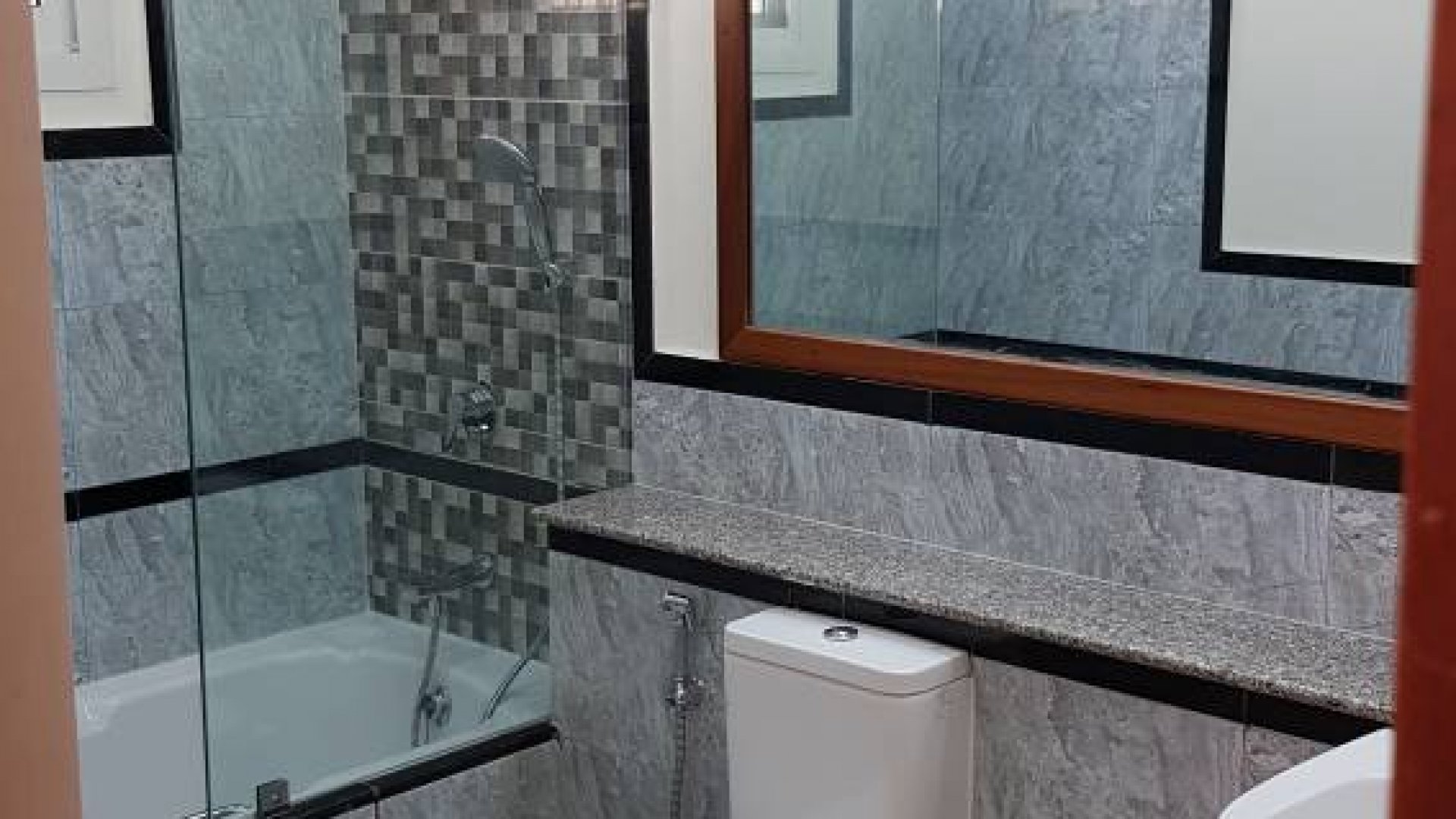 Four Bedroom Furnished Villa in Oyster Bay