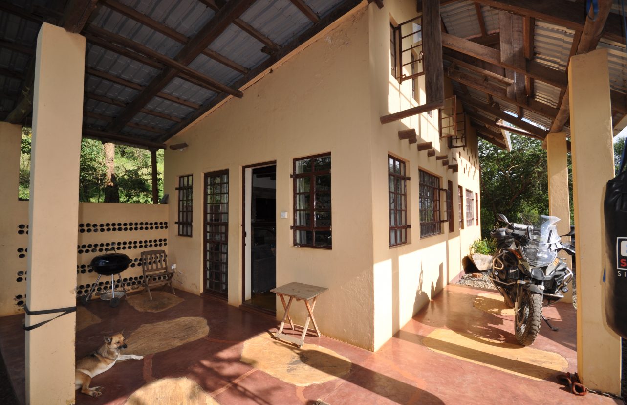 6 Acre Plot in Mateves with 2 cottages for sale in Mateves, Arusha