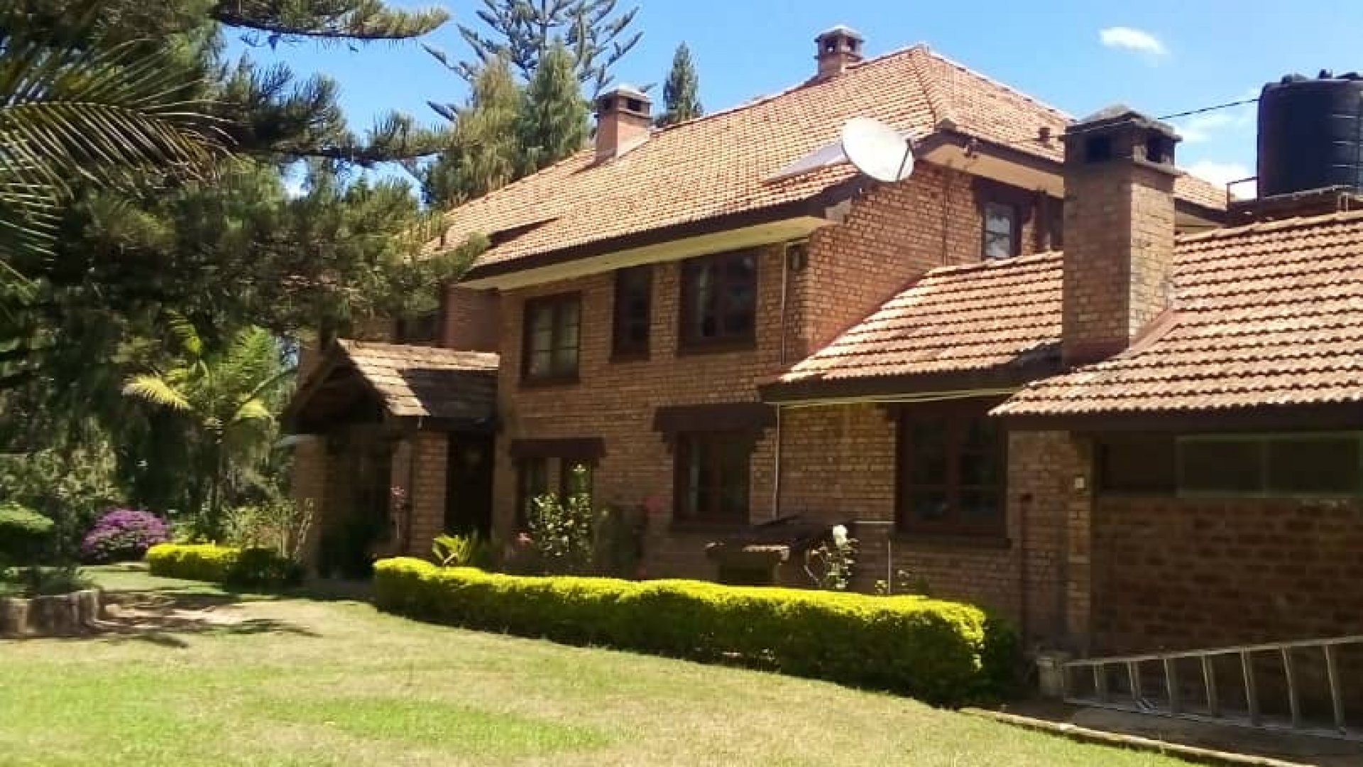 5 bedroom Farmhouse in Lushoto