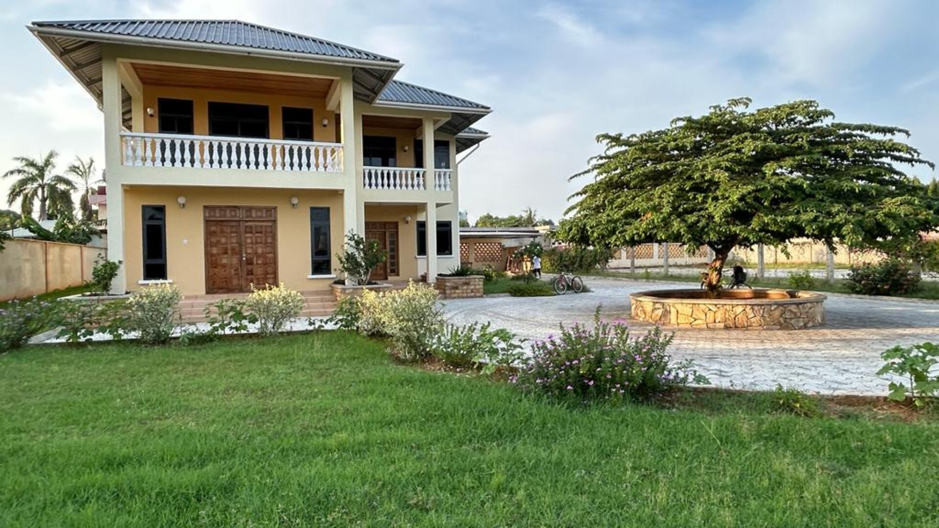 5 Bedroom Standalone house – Raskazune