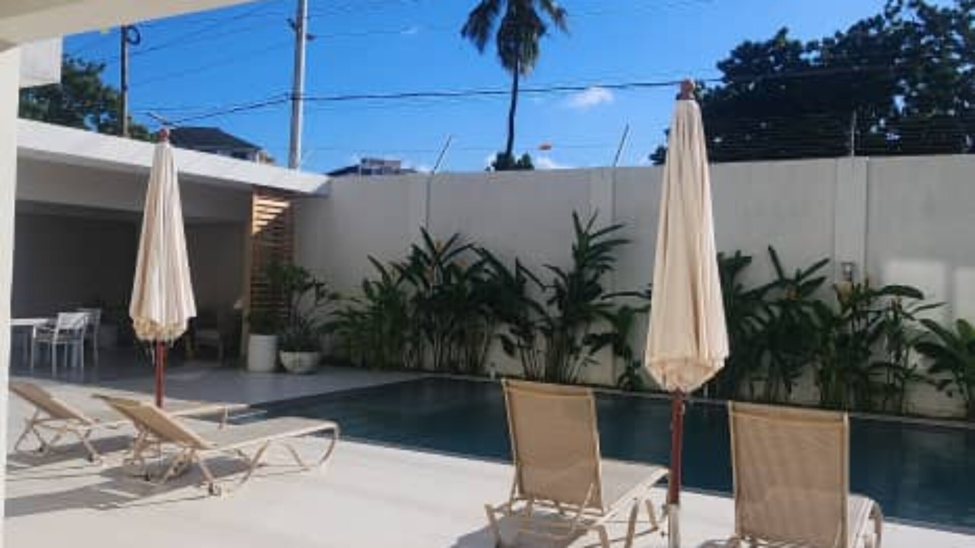 3 bedroom apartment Oysterbay