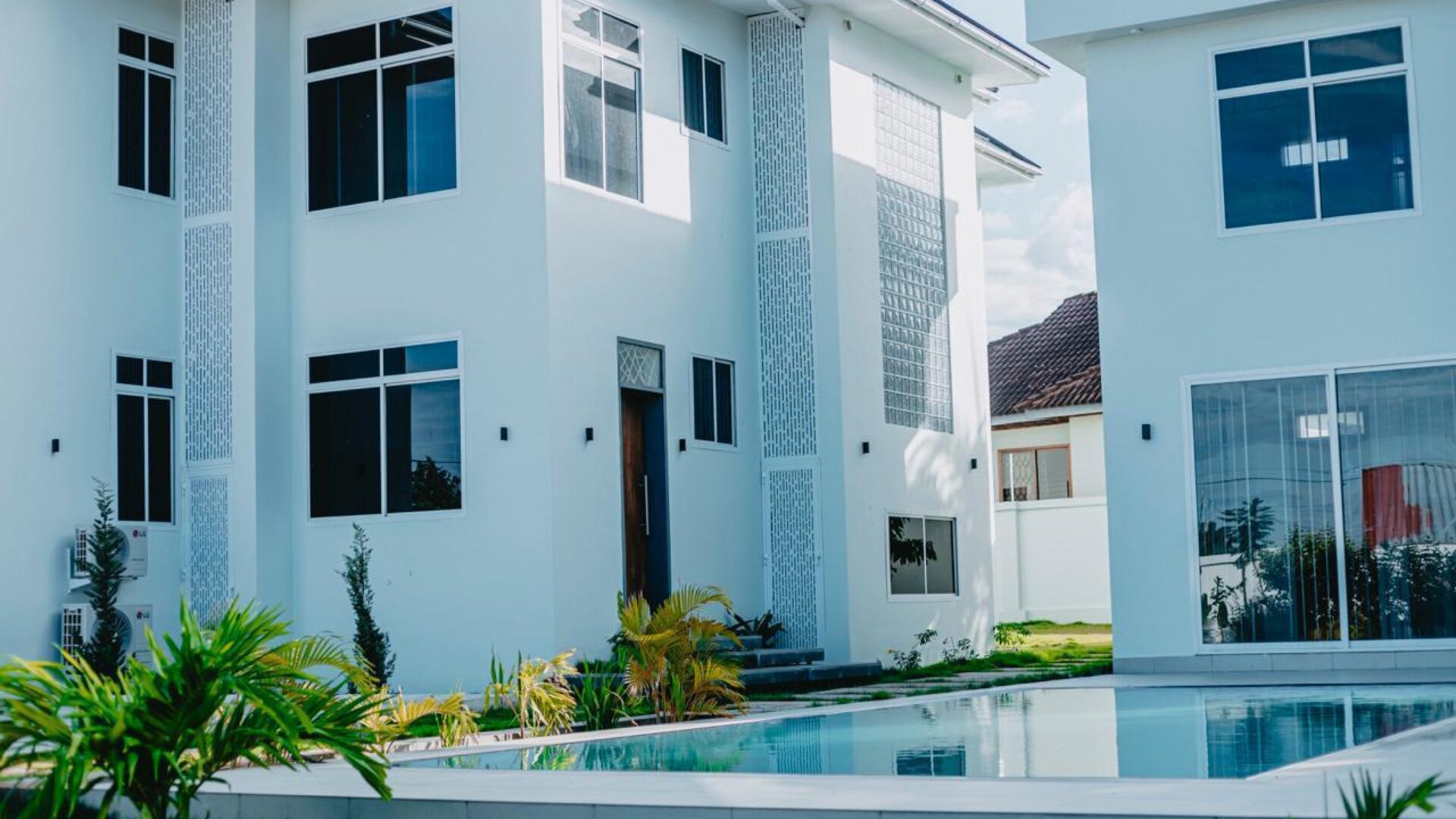 Modern Coastal Villa Estate – Mbezi Beach